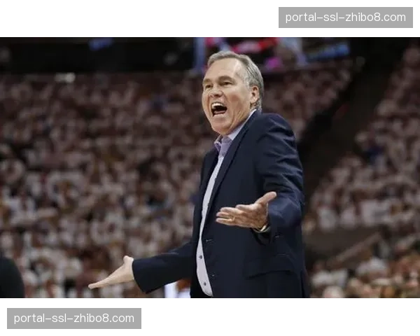 开拓者后卫谢登-夏普因膝伤赛季报销，球队宣布其将缺席剩余比赛