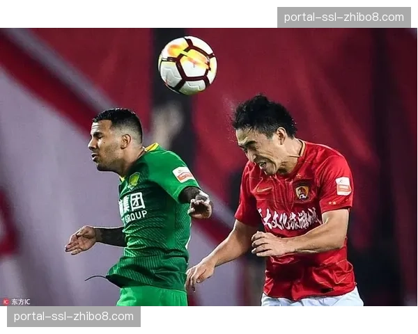 特写：老兵不死，38岁的蒙彼利埃门将勒孔特高接抵挡完成零封