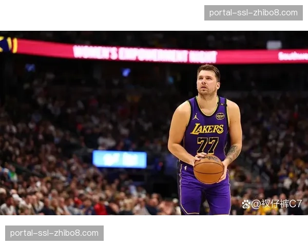 东契奇狂砍47分三双,独行侠主场加时险胜掘金取开门红 东契奇狂砍47分三双,独行侠主场加时险胜掘金取开门红